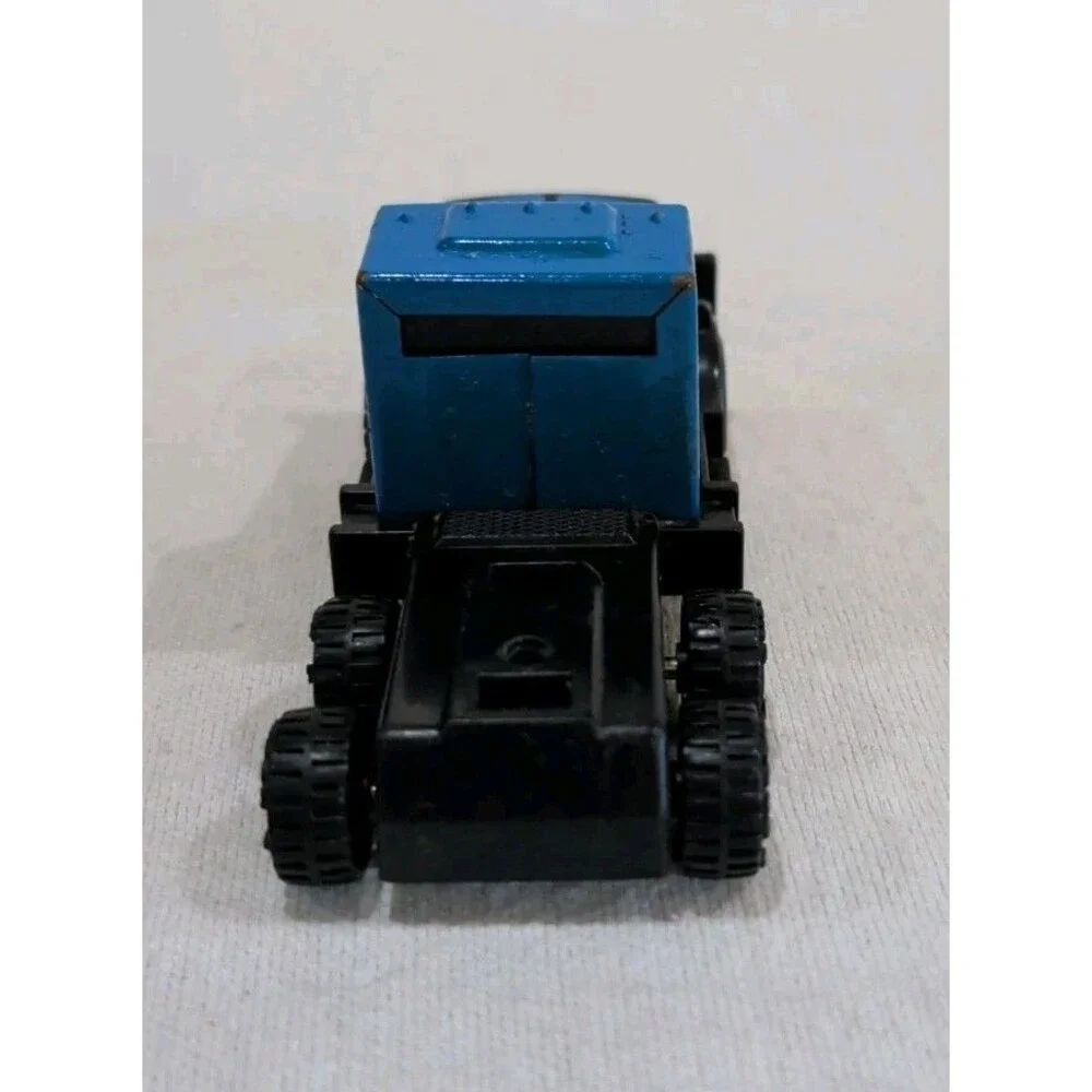 Vintage 1985 Buddy L Pepsi-Cola Delivery Truck w/ Miniature Soda Cases 8 Inch